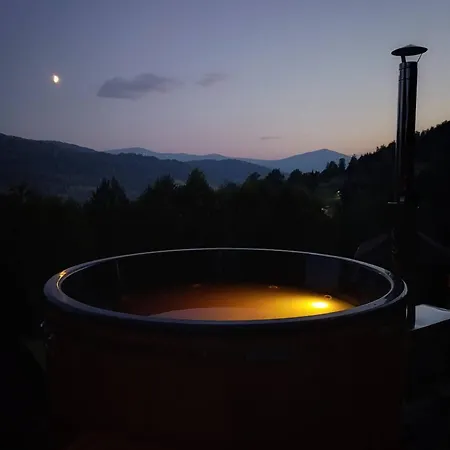 Wild Eye Glamping Beskidy * Pewel Wielka